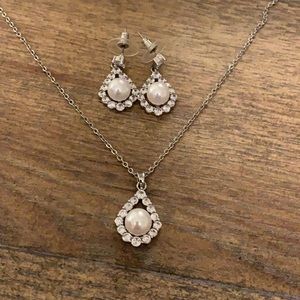 Pearl necklace and earrings